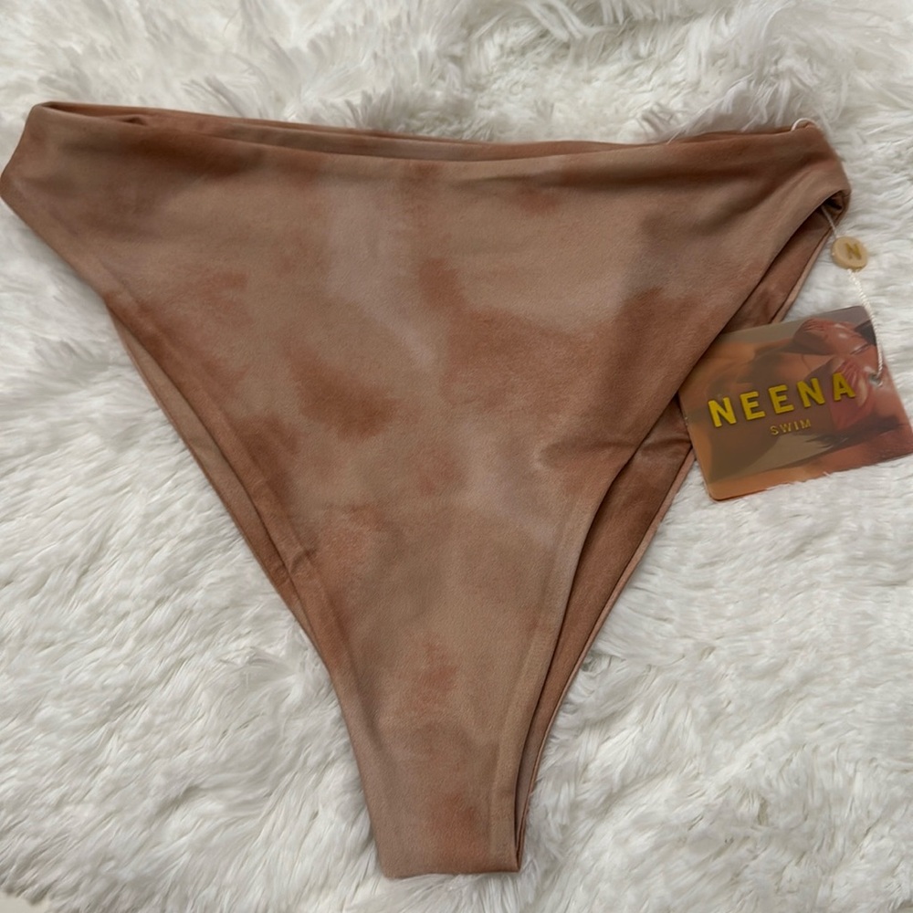 Neena Swim Full Coverage Bikini Bottoms In Beige Size M NWT